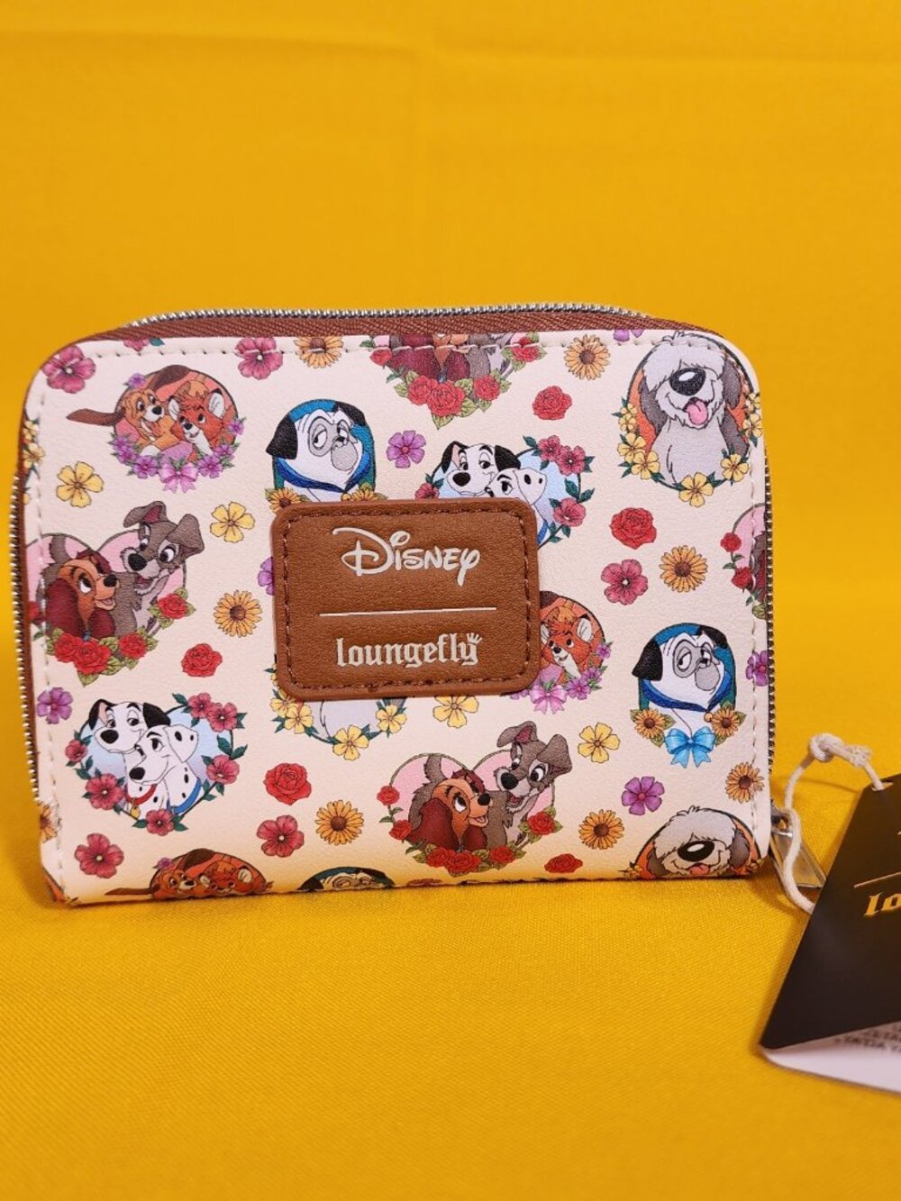 Loungefly Disney Dogs Portait Flower Hearts AOP Zip Around Wallet Soft Tag NEW - Picture 4 of 12